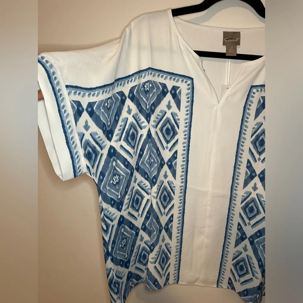 Chico’s Satin Short Sleeve V Neck Top Size 3 Pullover Color White/Blue